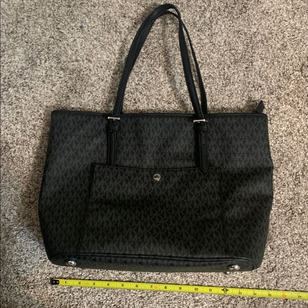 MICHAEL KORS Jet Set Black All Over Print Logo Tote Travel Bag - Picture 12 of 13